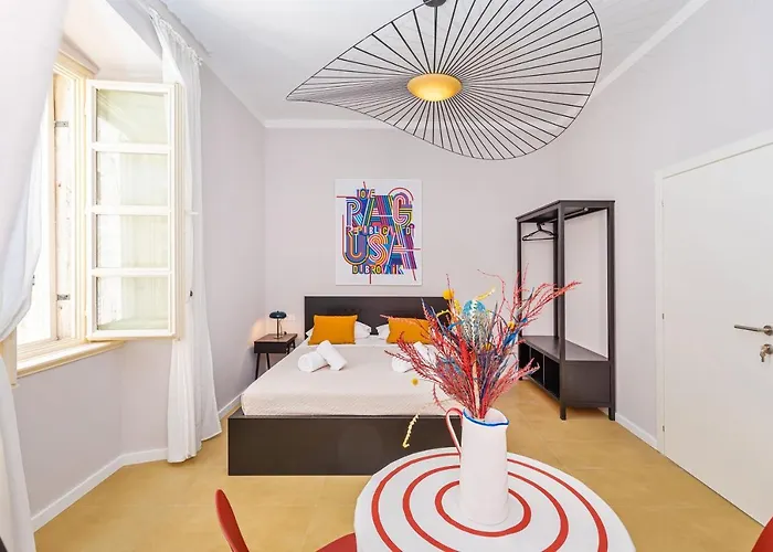 Cap Rooms